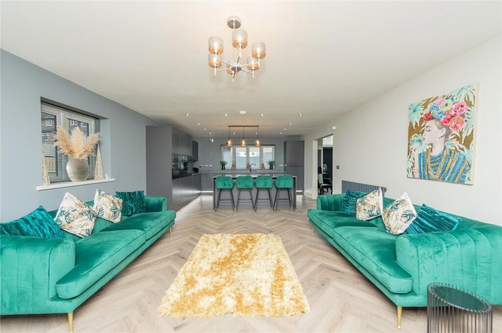Kitchen Family Room