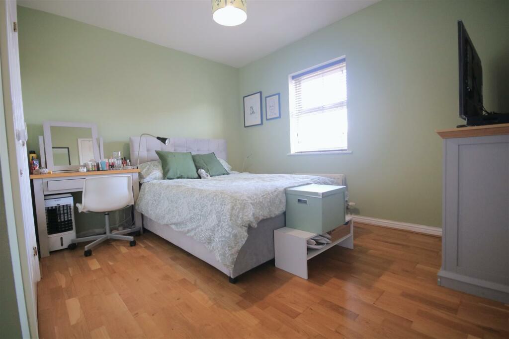 bed1.1.JPG