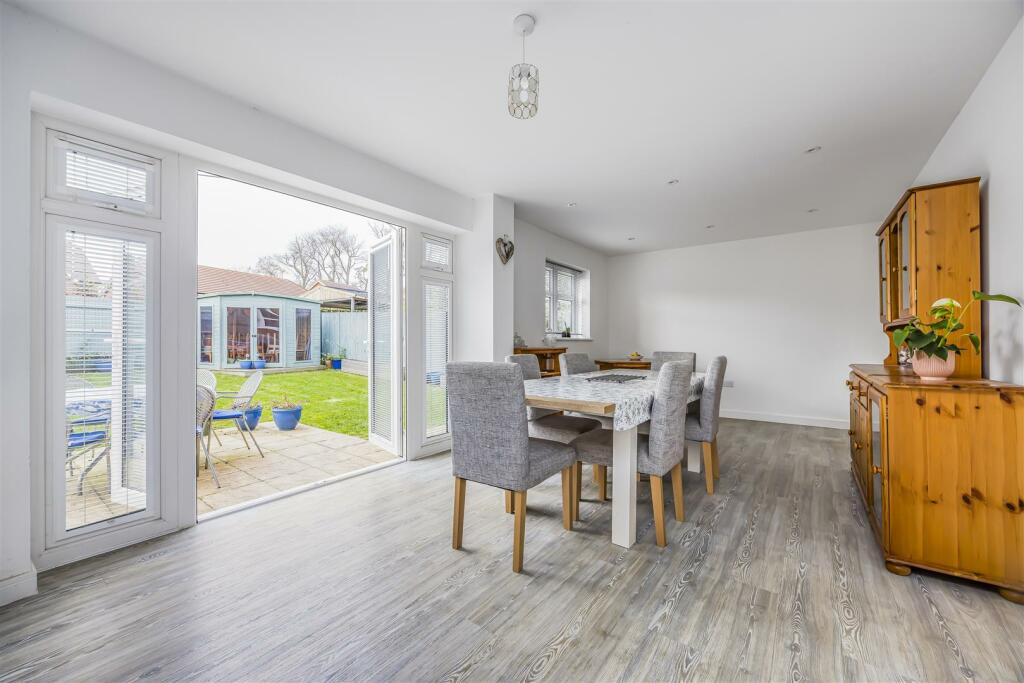 1 Foster Close, Emsworth-PorticoMarketing-Nexa-32.