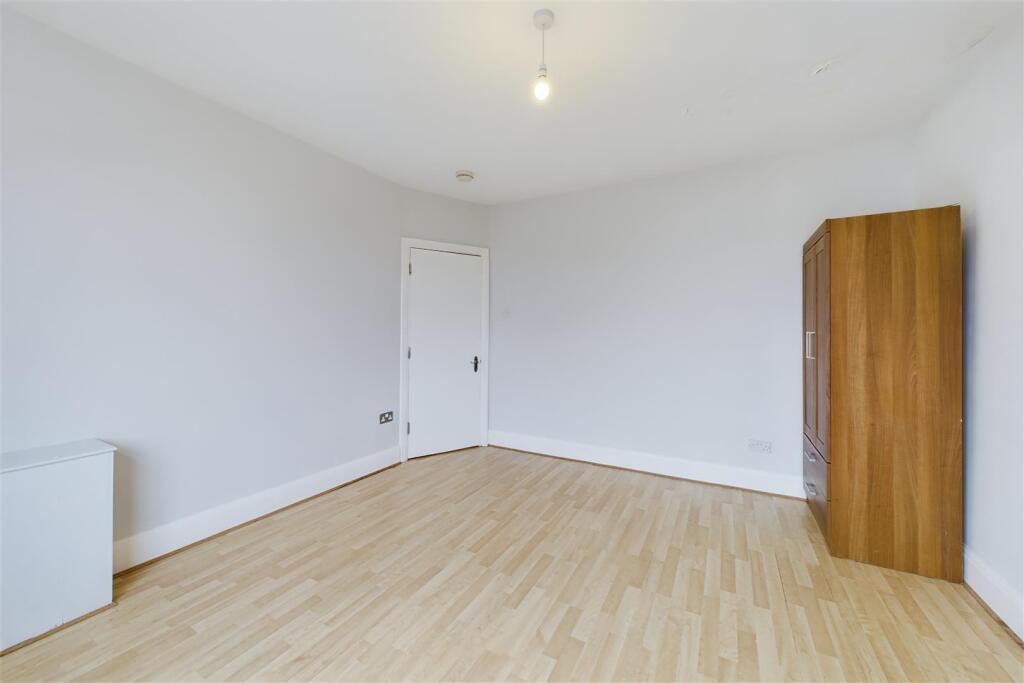 37, Kingsholm Road Southmead, Bristol, BS10 5LJ | 