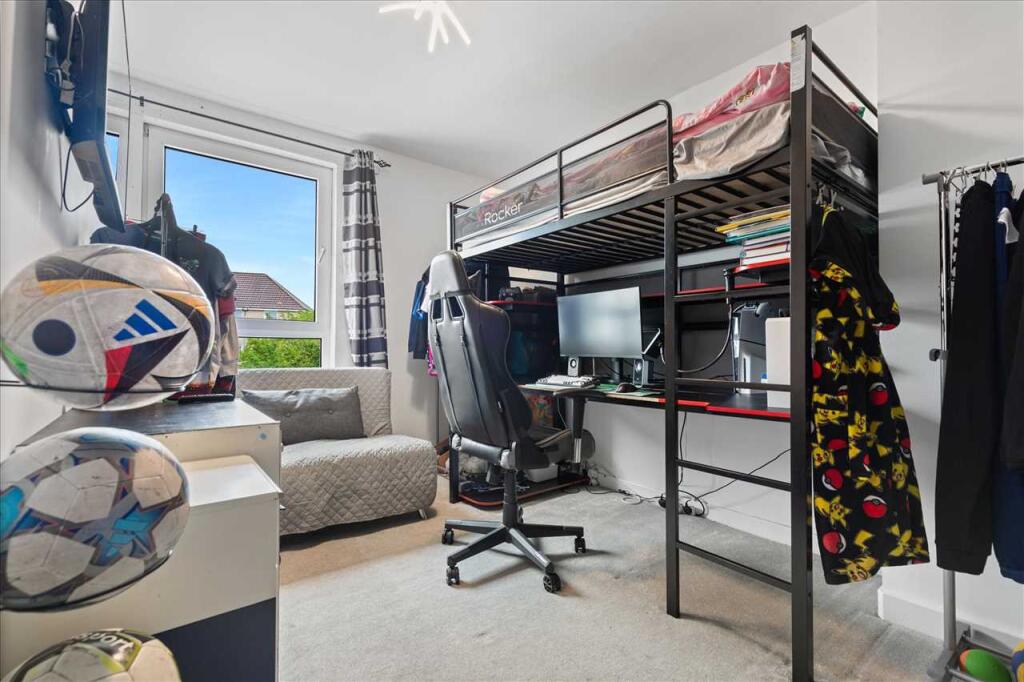 Bedroom Three (1)