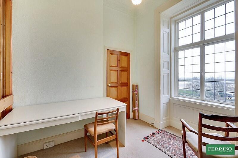 Bedroom 3/Study