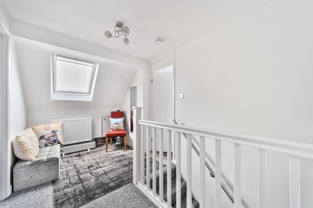 12958236682b4d33e5956arw