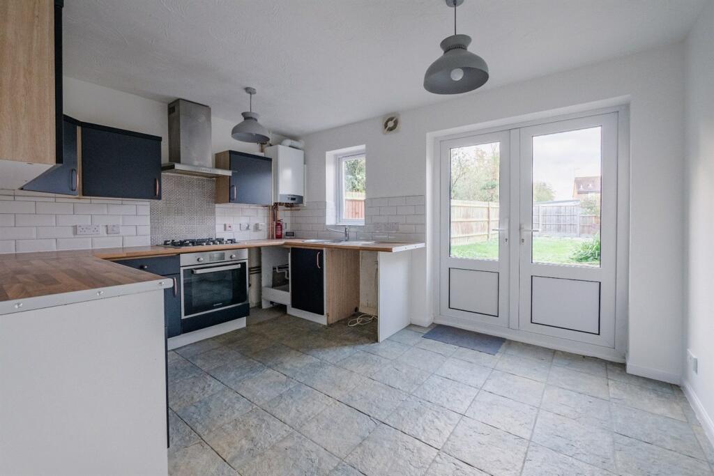 Kitchen / Dining Roo