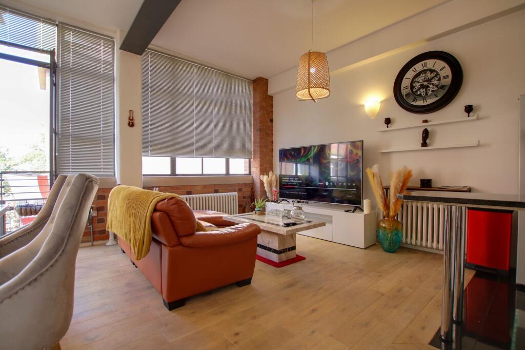 Open-Plan Lounge/Diner