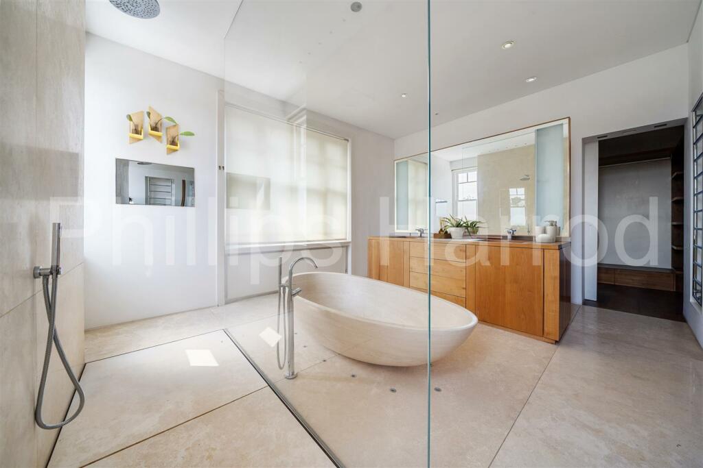 2 Daleham Gardens NW3 5DA-17-Virtual Staging.jpg