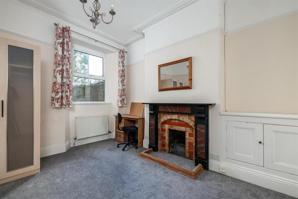 Dining Room/Bedroom