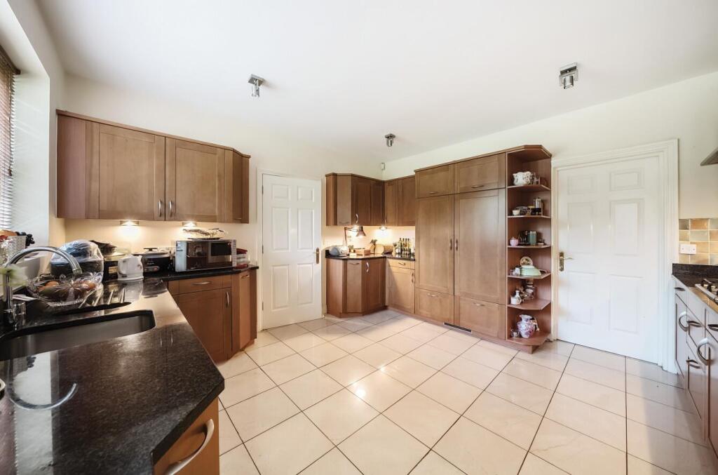 Davidson Frost-Wellings, DFW, Chandos Court, Stanm