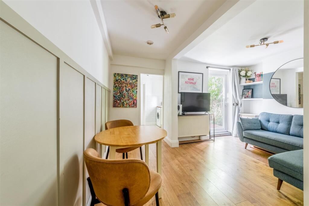 24b Cowper Street-1.jpg