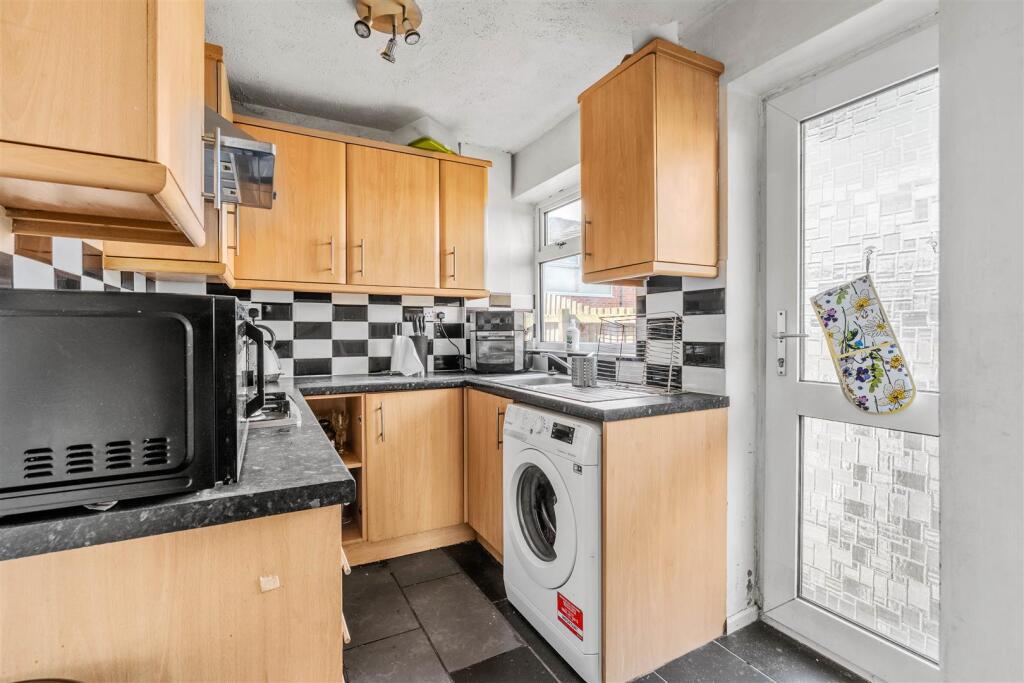 41 Crackston Crescent (9 of 24).jpg