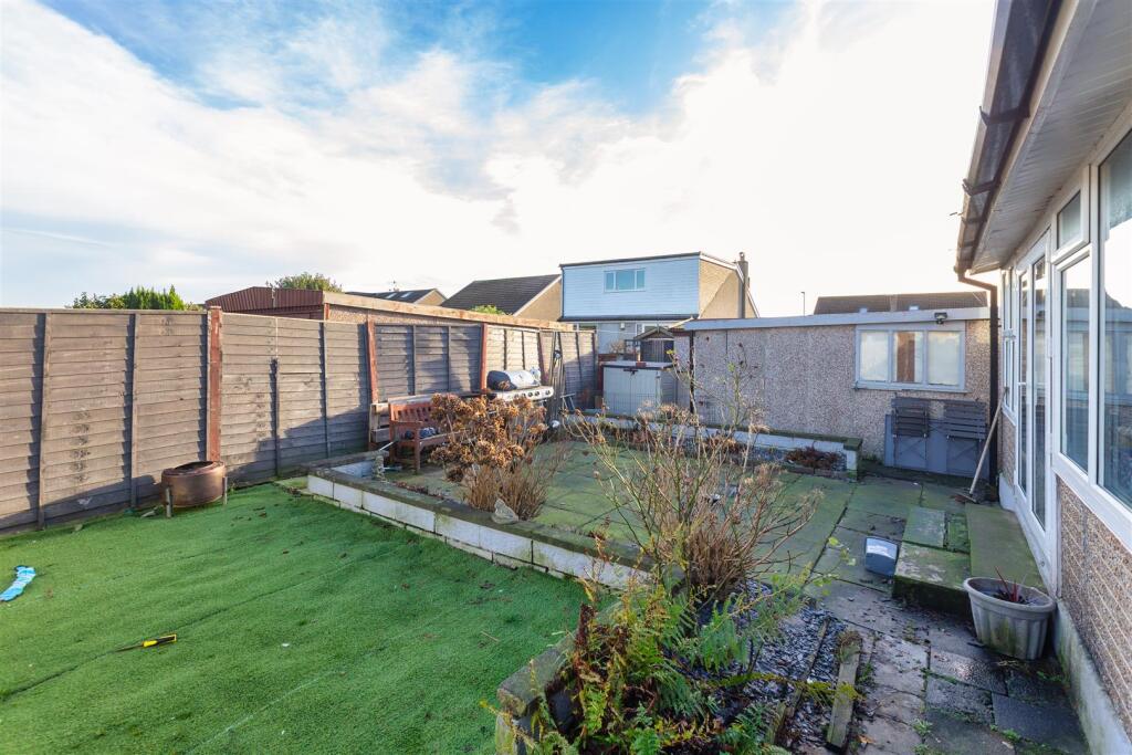 28 HAWKESHEAD DRIVE-10.jpg