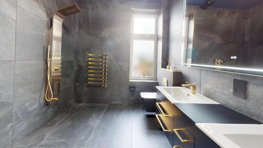 95-Beacon-Road-Bathroom.jpg