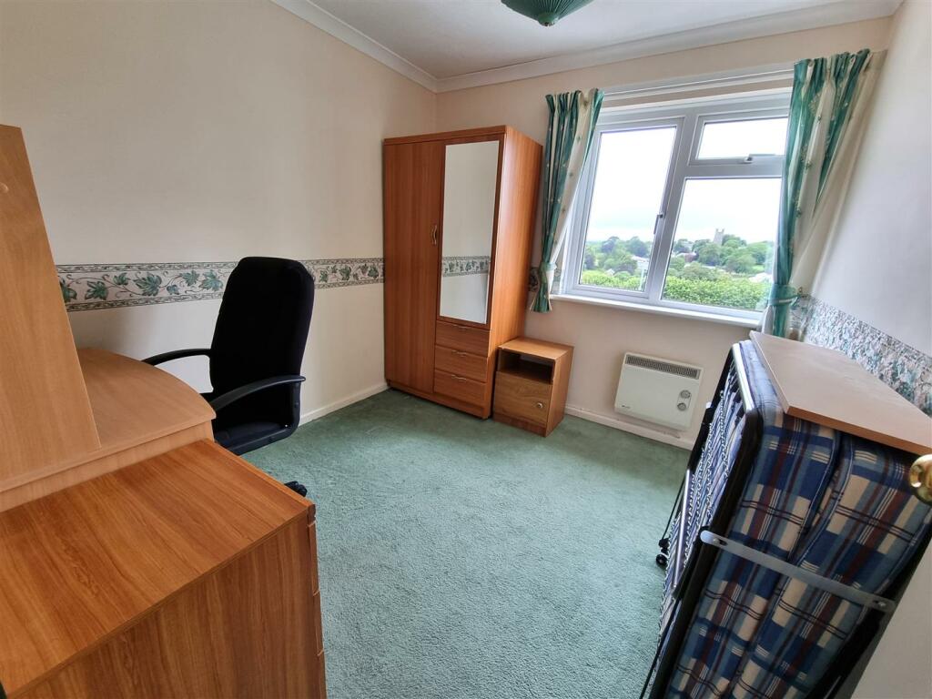 Bedroom 2.jpg