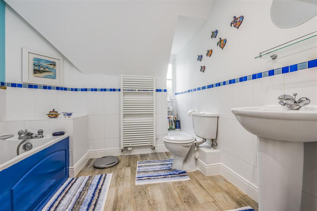 2 Clarendon Close, Denmead-PorticoMarketing-O'Hara