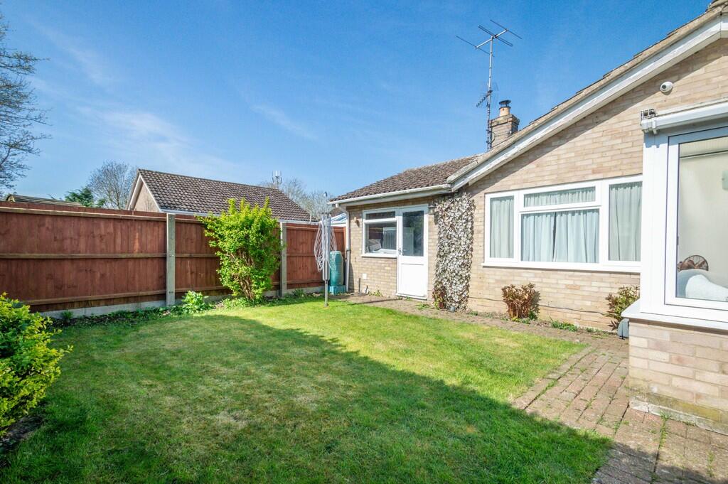 4 Strollers Way-1...