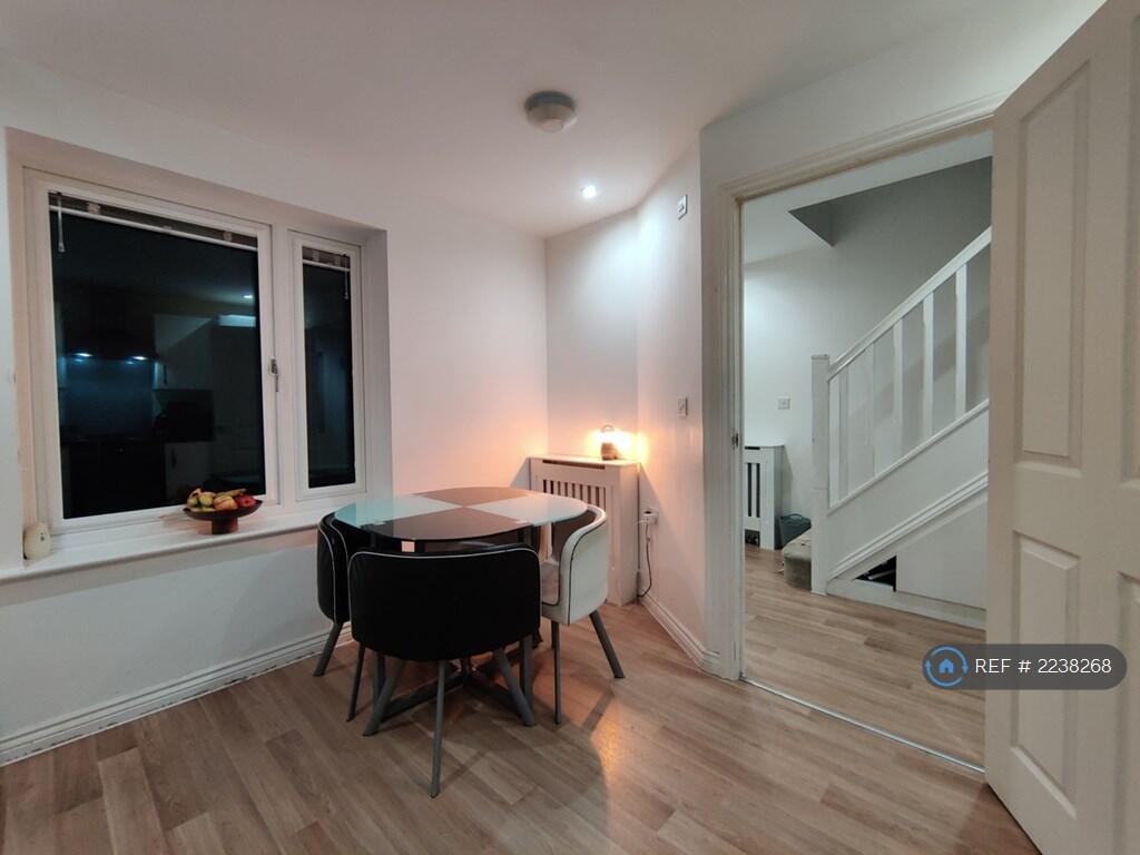 Kitchendinner_photo2