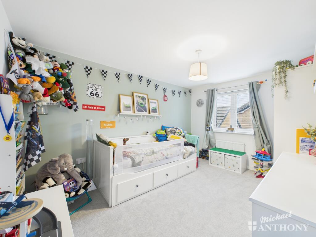 CAM02773G0-PR0368-STILL016