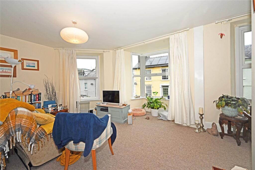 Flat 1 (First Floor)