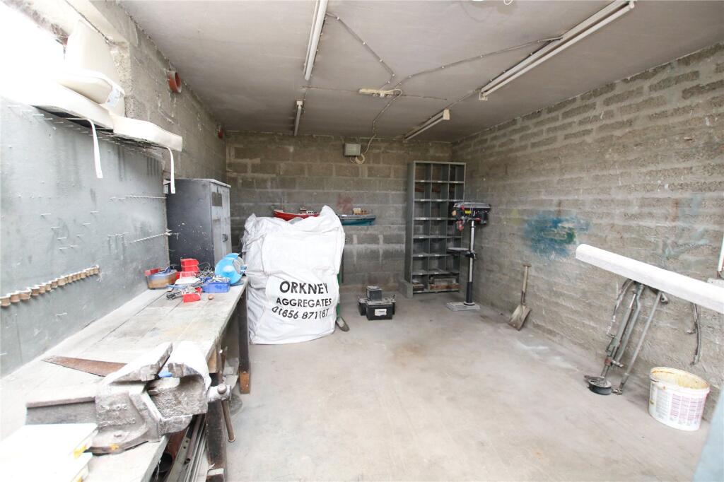 Garage 1