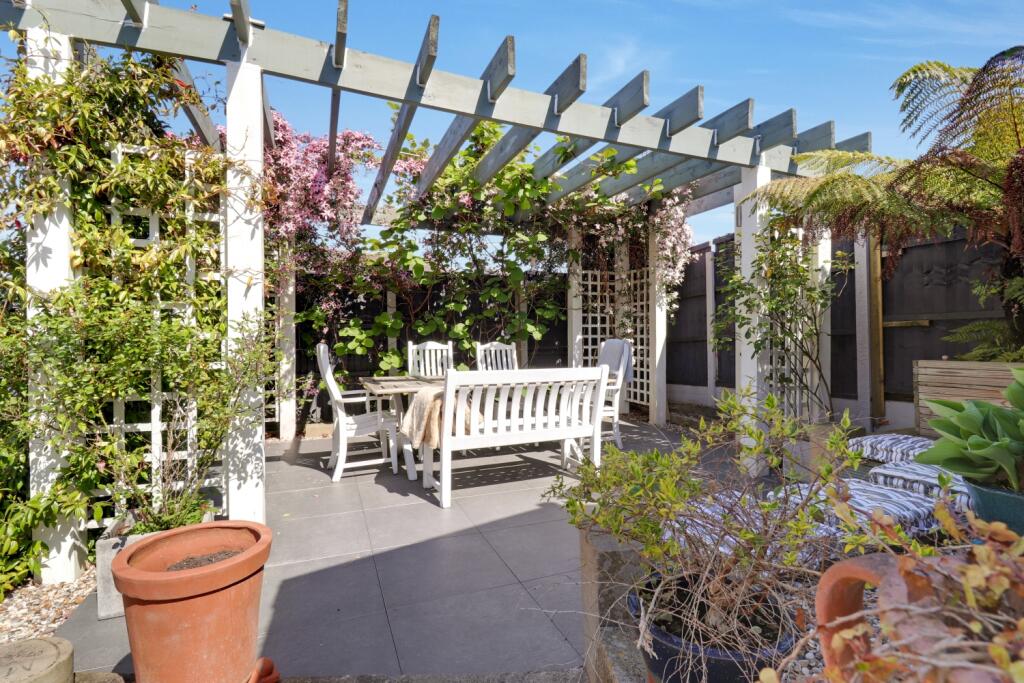 33- Rob Hammond EweMove Pontefract