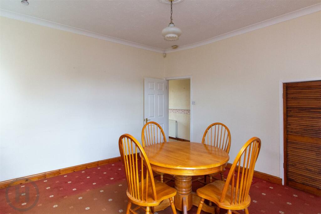 Dining Room (3).jpg