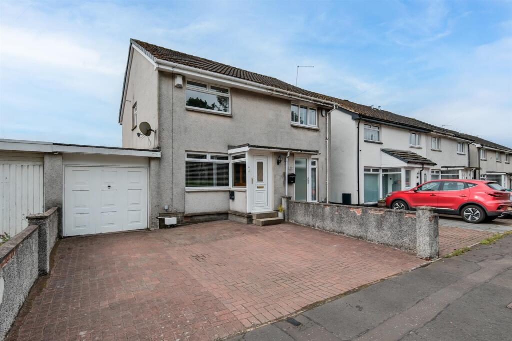 007-32 Currieside Place, Shotts, ML7 4AL.jpg