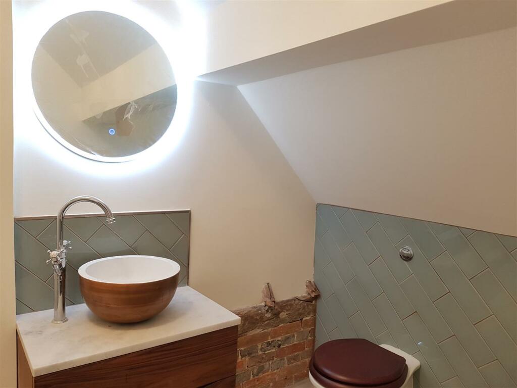 en-suite to master