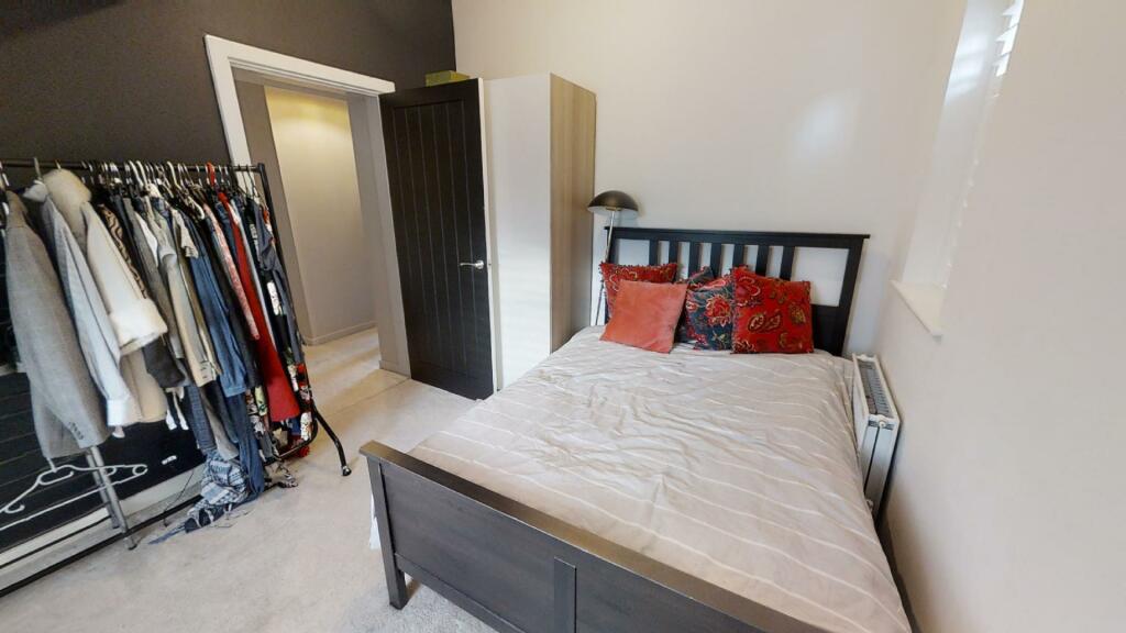 HomeDaze-Presents-Singleton-Drive-M25-5-BED-MODERN