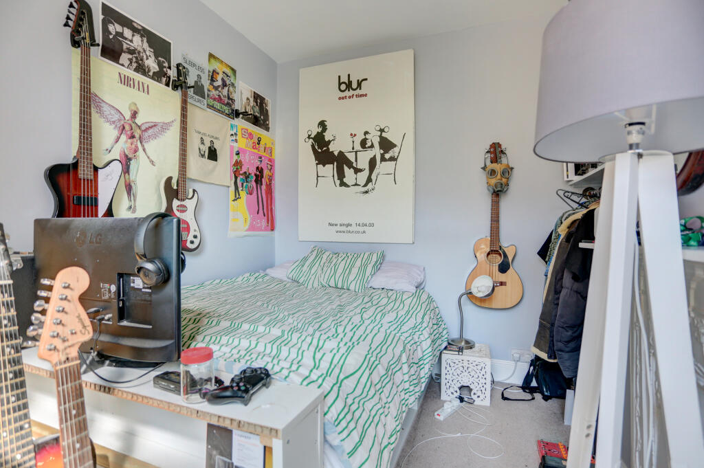 bedroom2