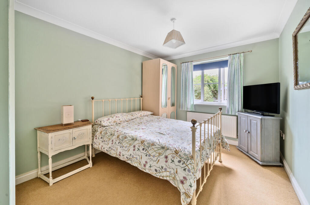 1318091-5-6864000...