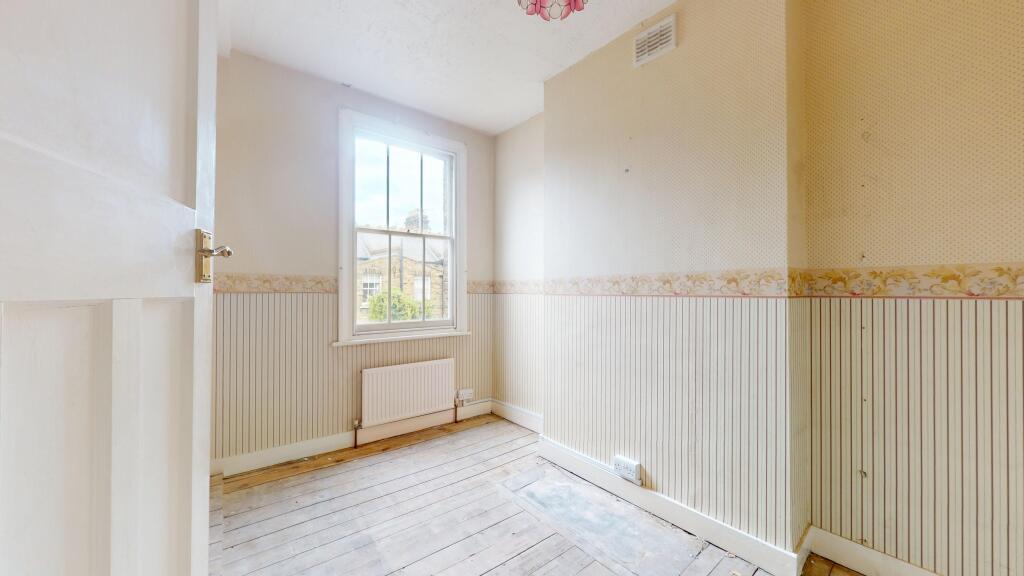 64 Sabine Road, Battersea, London, SW11 5LW
