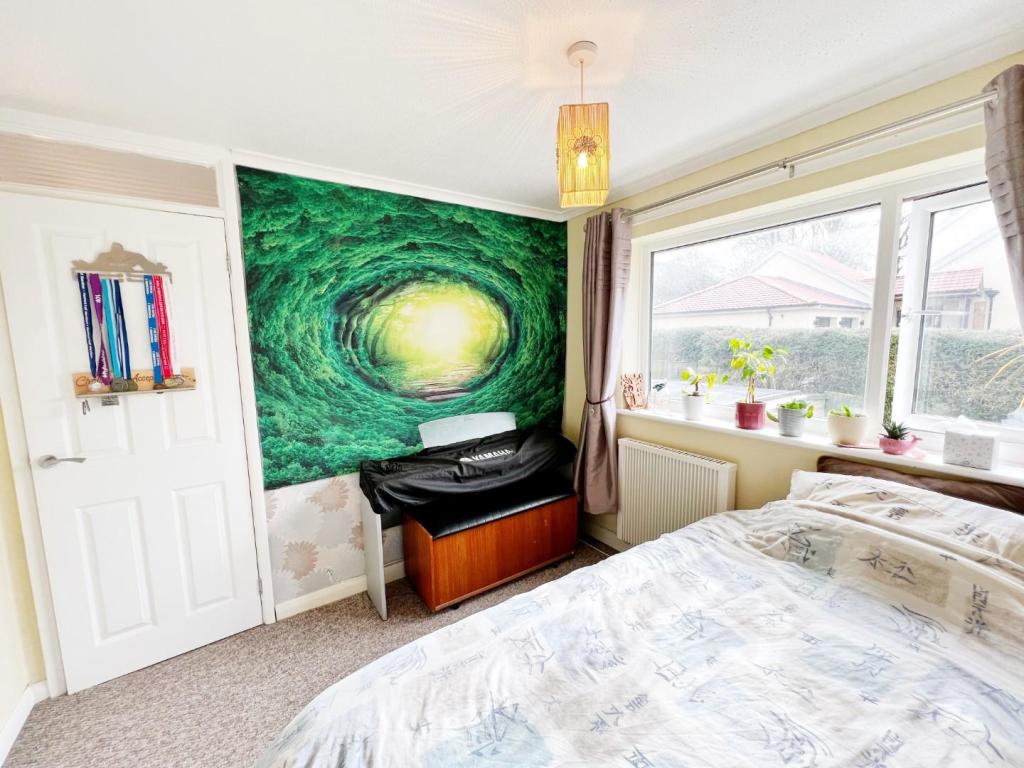 Bedroom 2 pic 2.jpg