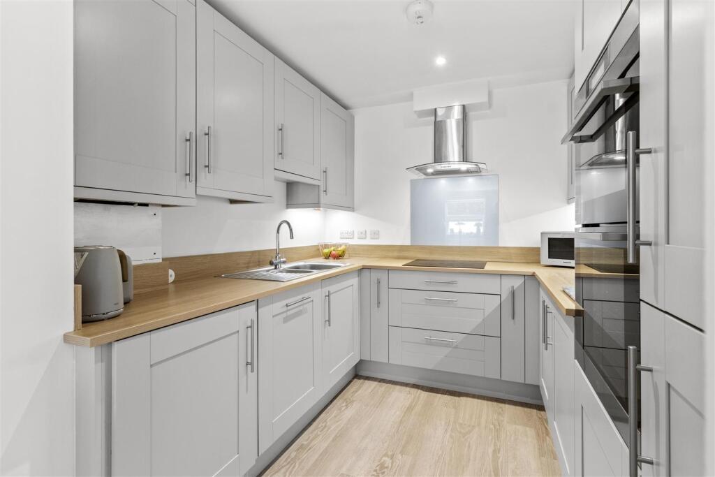 kitchen #3.jpg