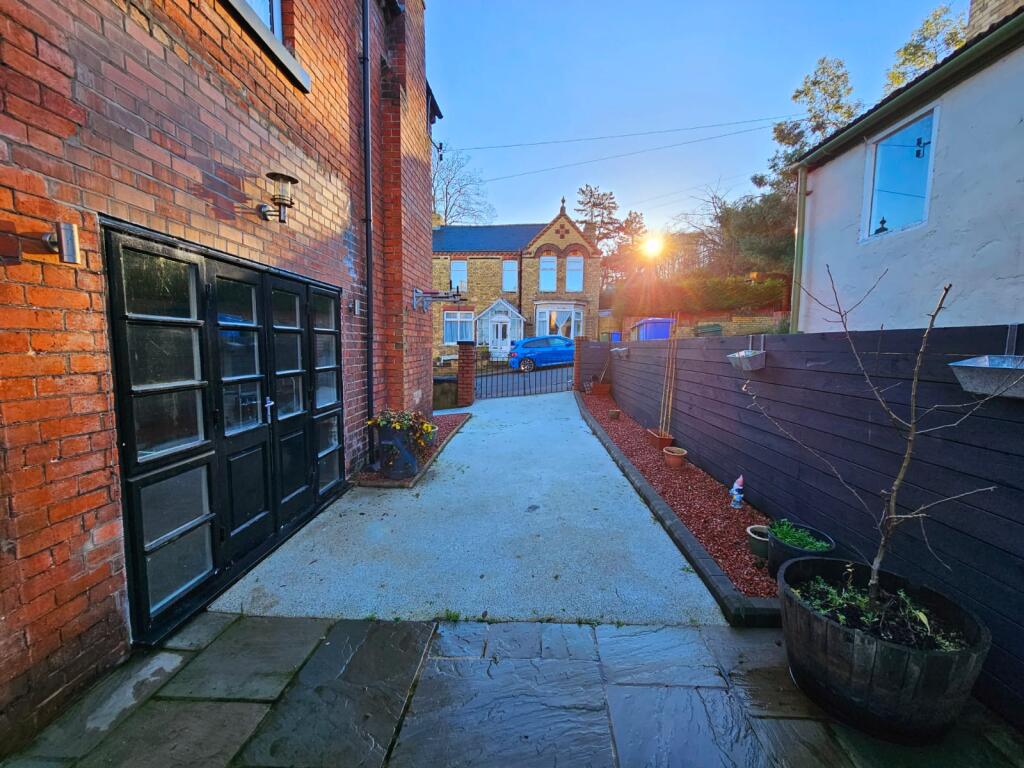 3f18cb66-36e3-4e93-9bd0-acc24c2ea307