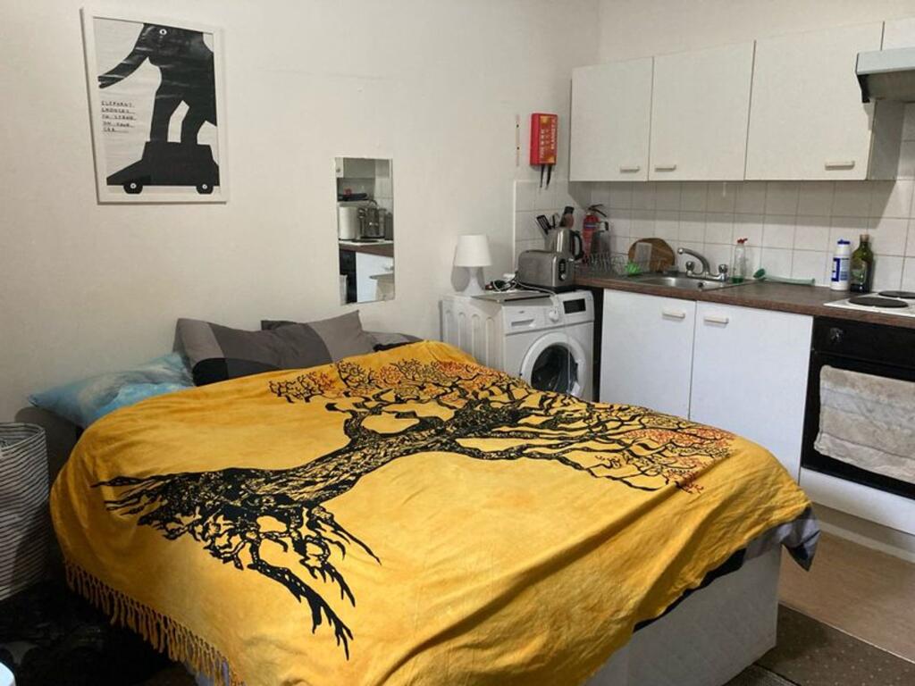 Victoria Road, London, N4