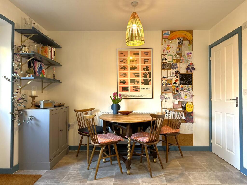 Dining Area 603