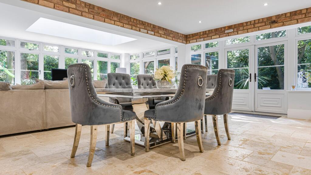 Open Plan Kitchen/Dining/Sitting Room