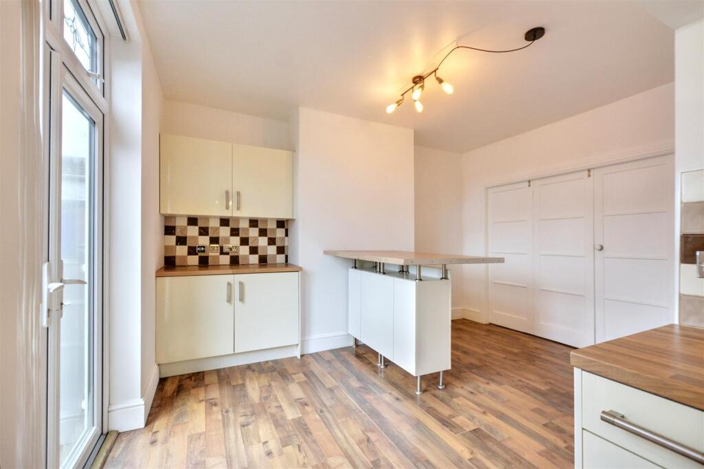 Dining/Living Kitchen