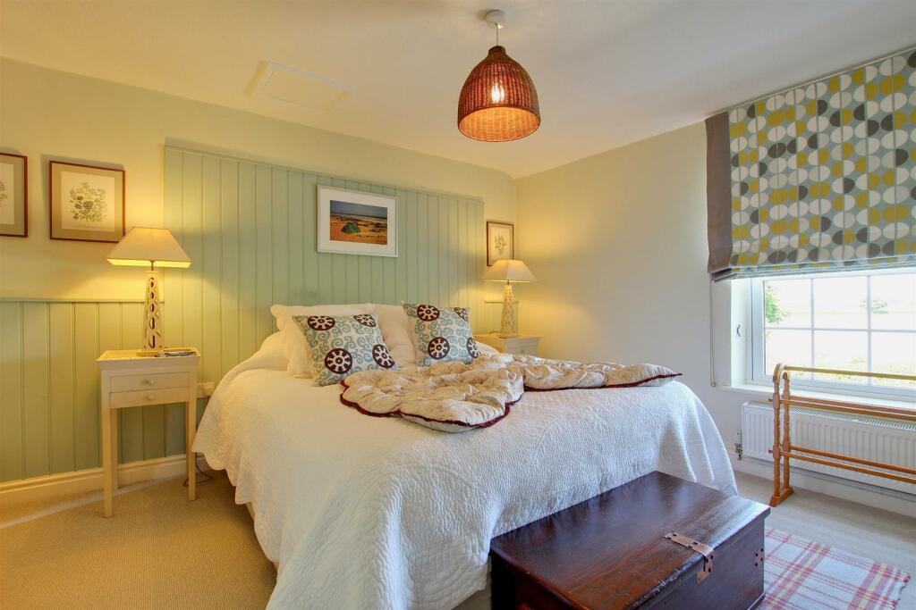 BEDROOM 2 (FRONT)
