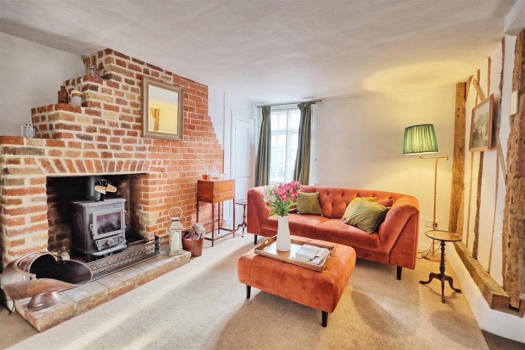 SITTING ROOM