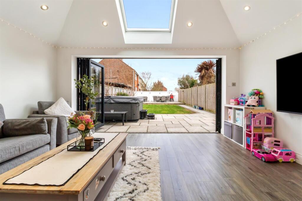 Rodean Road 68-020.jpg