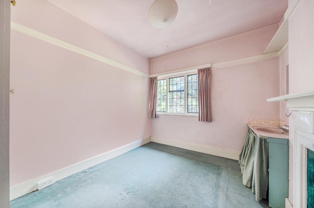 1370775-17-68fb64...