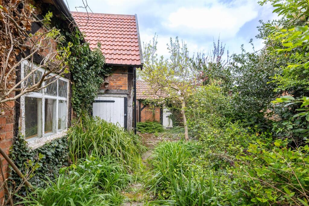 LE12 5DF 1MS-039.jpg