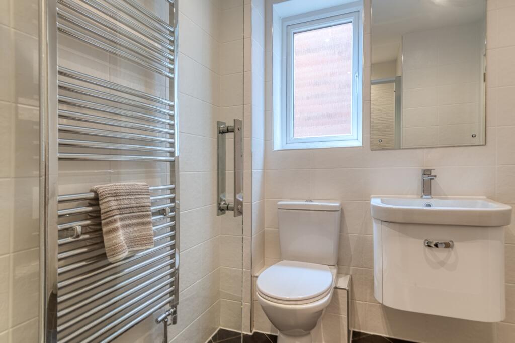 Bedroom Two En Suite