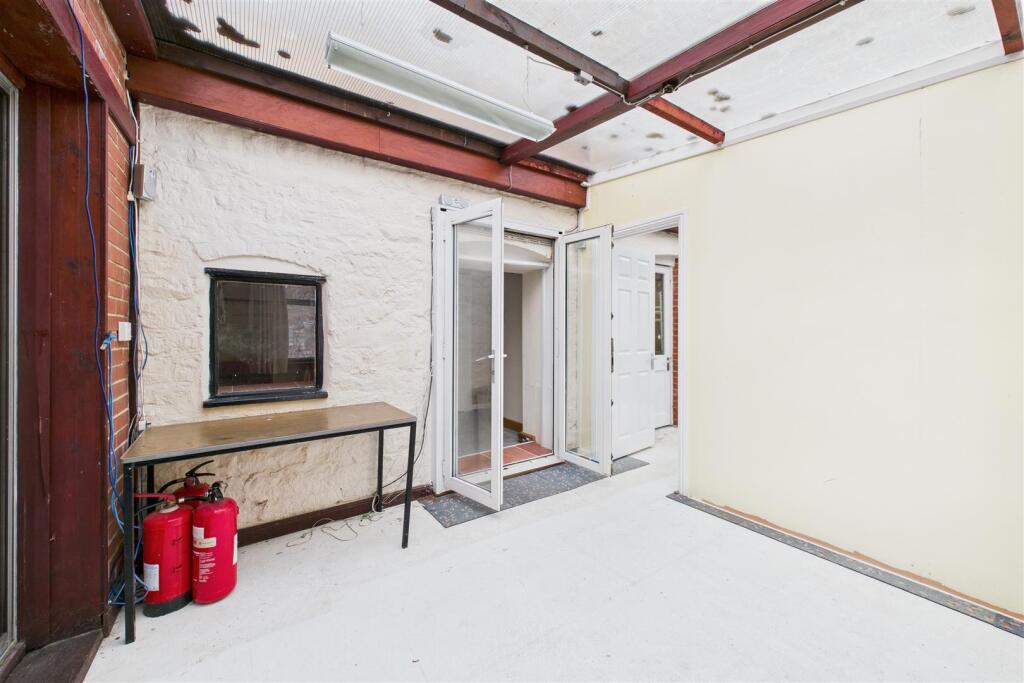 Georgia House, Cambridge, Gloucester GL2 7AL | Fre