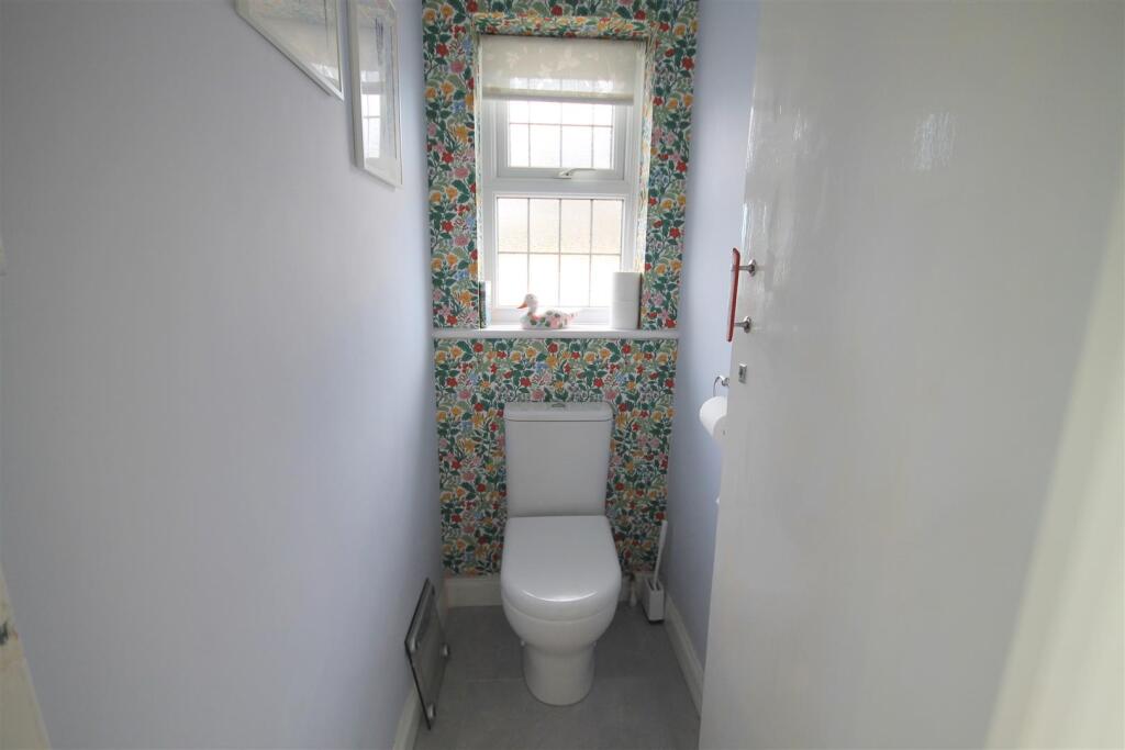 WC.JPG