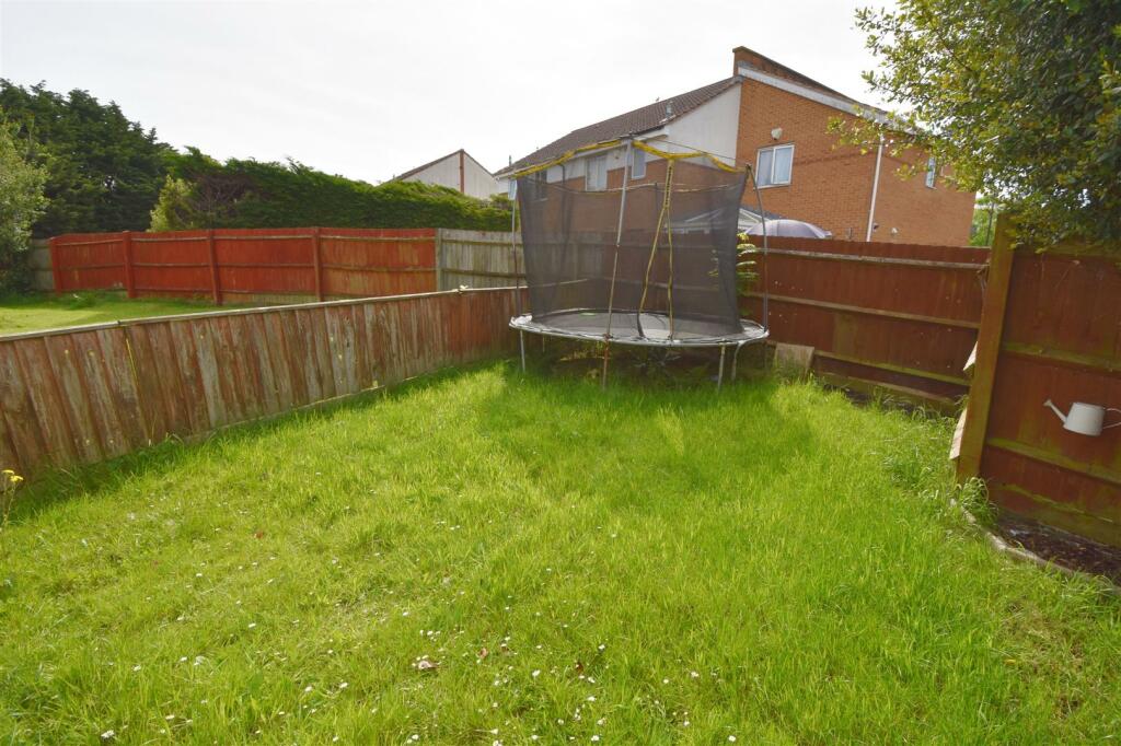 Rear garden (1).jpg