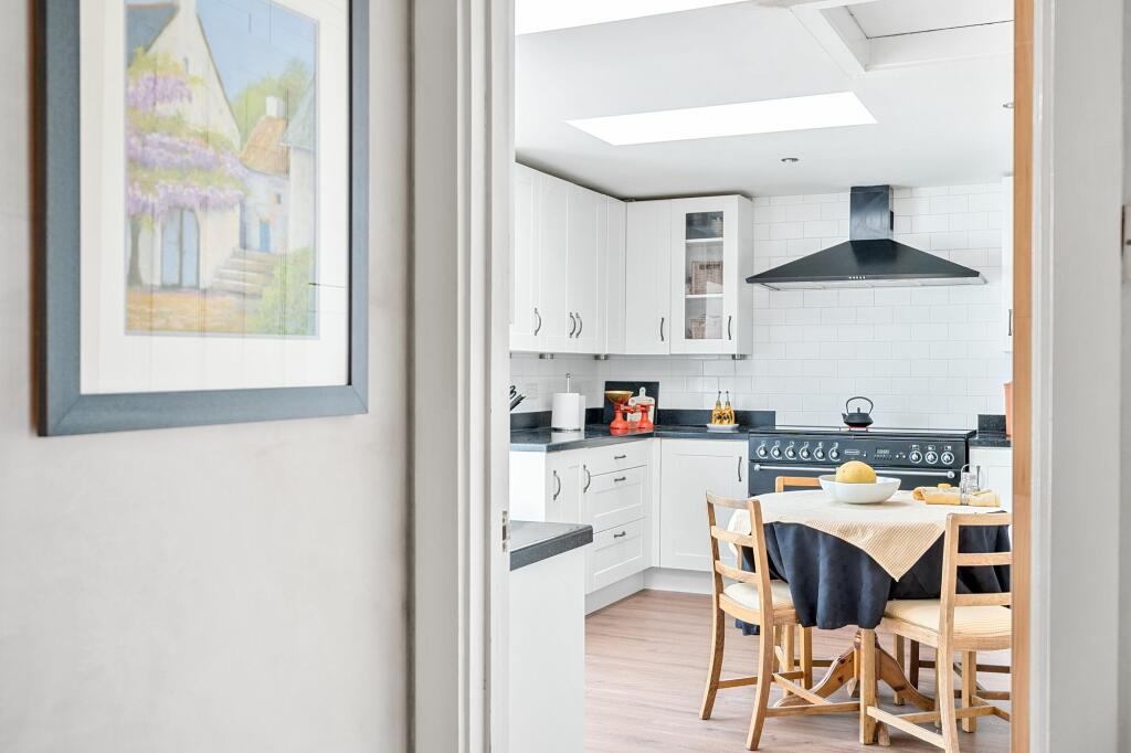 Kitchen / Dinner