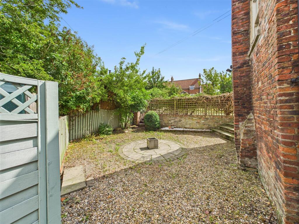 GARDEN