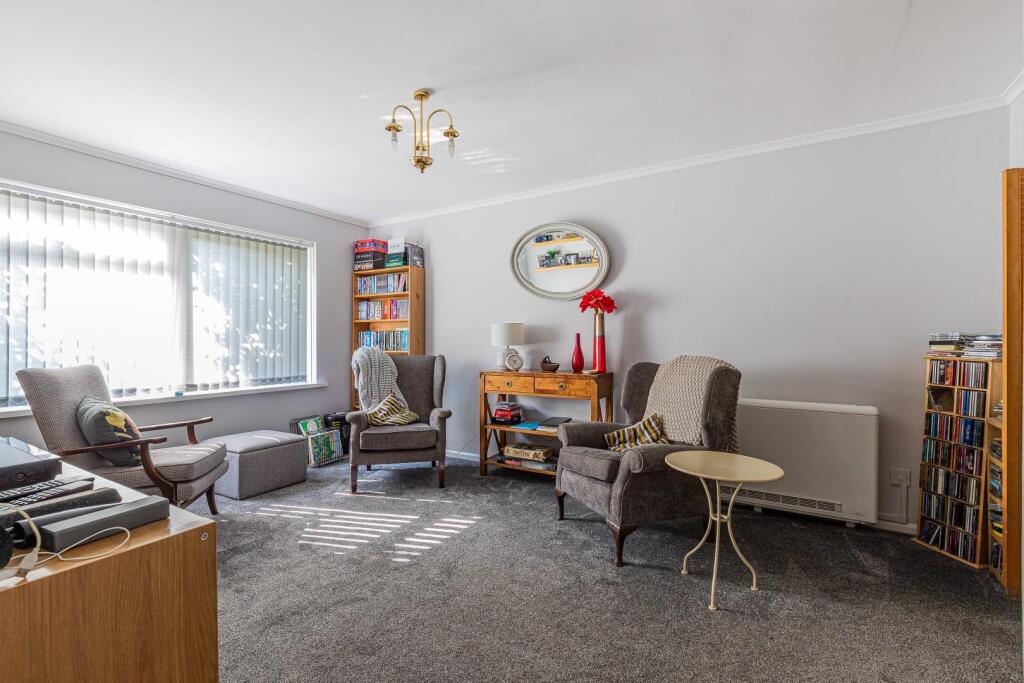 8 Marion Court-8.jpg